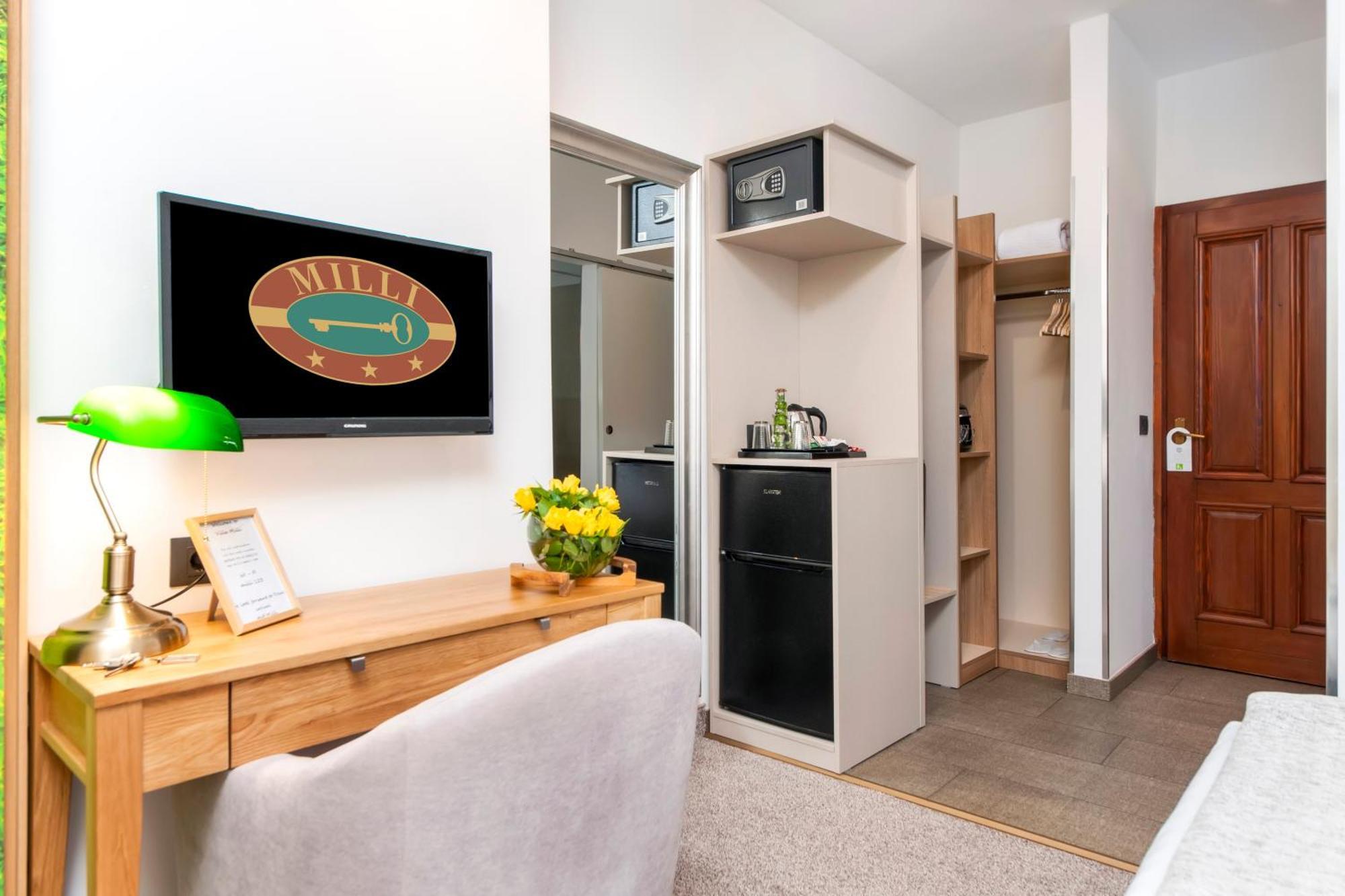 Double or Twin Room Terrace